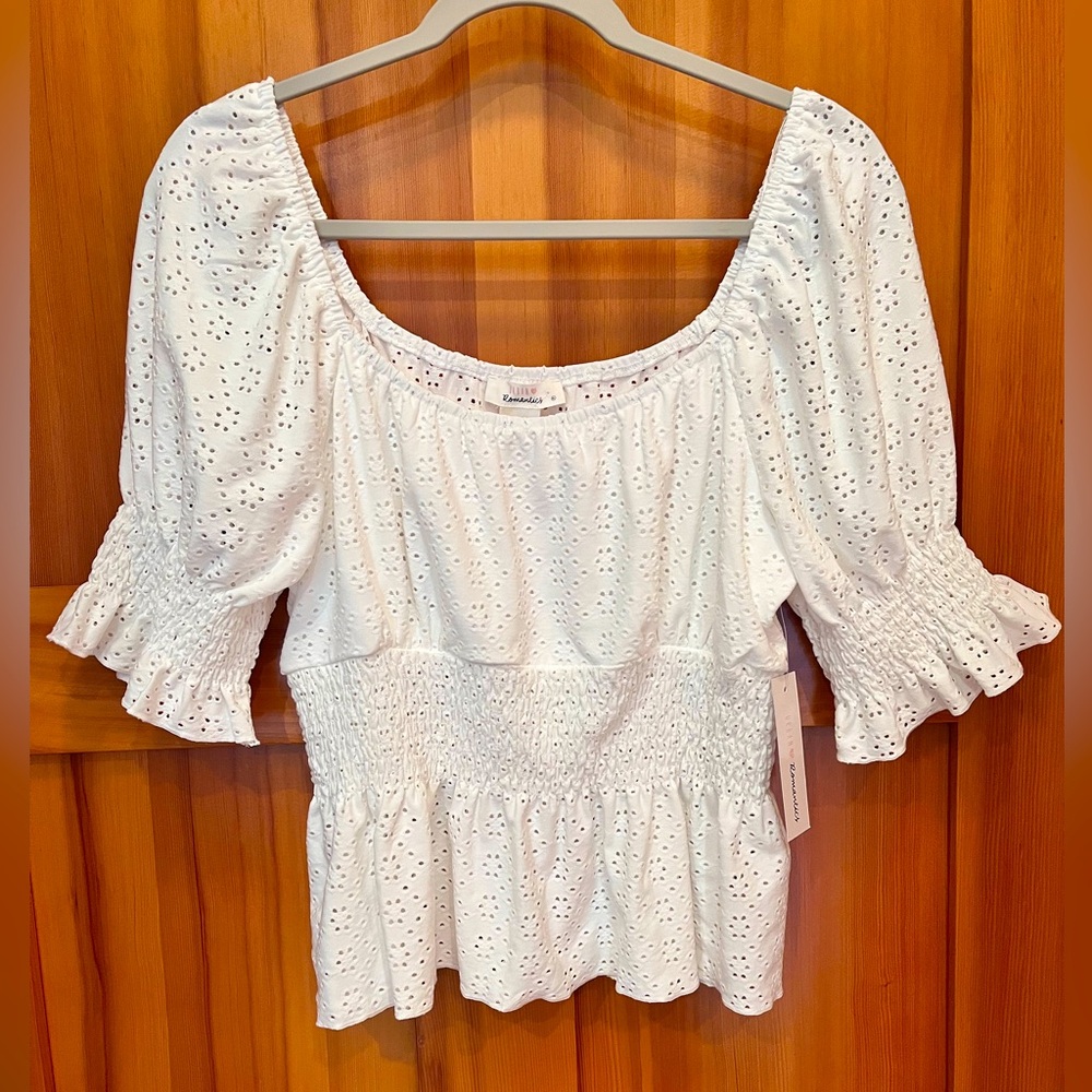 Urban Romantics NWT XL Stretch Eyelet Poet Blouse